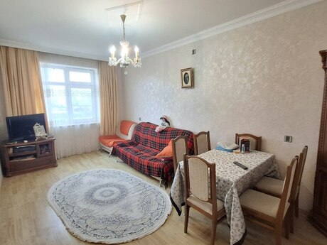 Gənclikdə 3 otaqlı köhnə tikili mənzil satılır, 85 m², 225 000 AZN, şəkil 2 / 12