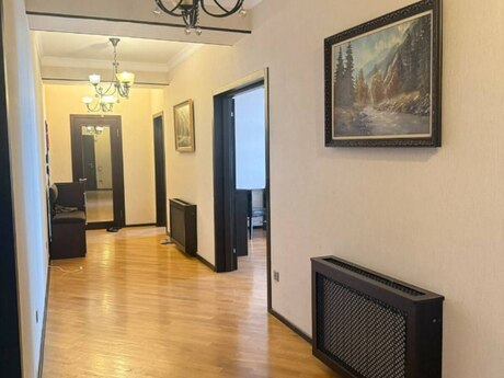 28 Mayda 4 otaqlı yeni tikili mənzil satılır, 170 m², 508 000 AZN, şəkil 2 / 11