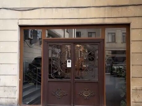 Jalə Plaza kompleksində 4 otaqlı yeni tikili mənzil satılır, 300 m², 920 000 AZN, şəkil 4 / 12