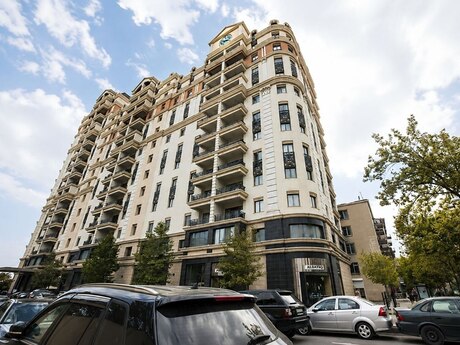 Clock Tower kompleksində 4 otaqlı yeni tikili mənzil satılır, 230 m², 1 050 000 AZN, şəkil 2 / 12