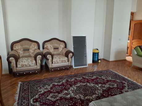 Sahildə 3 otaqlı köhnə tikili mənzil kirayə verilir, 100 m², 997 AZN/ay, şəkil 4 / 12