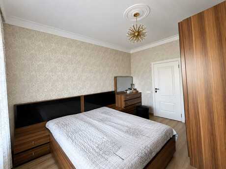 Продаётся 2-комнатная квартира в старом фонде, Nəsimi, 60 м², 198 000 AZN, фото 3 / 8