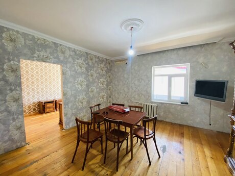 Сдаётся 4-комнатная квартира в старом фонде, Xalqlar Dostluğu, 100 м², 650 AZN/мес, фото 2 / 12