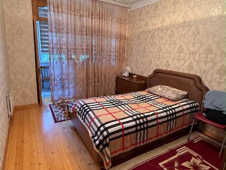 Memar Əcəmidə 4 otaqlı köhnə tikili mənzil satılır, 103 m², 269 000 AZN, şəkil 4 / 9