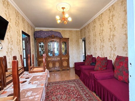 Yasamalda 5 otaqlı köhnə tikili mənzil satılır, 125 m², 195 000 AZN, şəkil 2 / 12