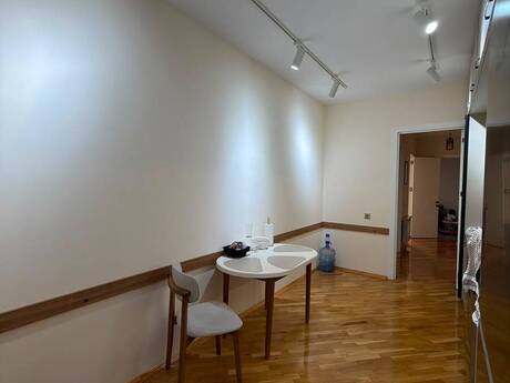 Продаётся 3-комнатная квартира в новостройке, Həzi Aslanov, 135 м², 324 500 AZN, фото 2 / 12