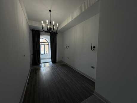 Продаётся 2-комнатная квартира в новостройке, Nəsimi, 85 м², 319 000 AZN, фото 2 / 12