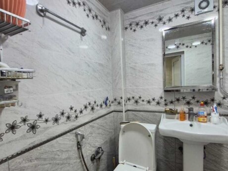 2-room old-build apartment for sale in Elmlər Akademiyası, 55 m², 160 000 AZN, photo 5 / 9