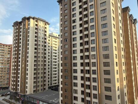 3 otaq · 79 m² · 4/18 mərtəbə, Şah İsmayıl Xətai