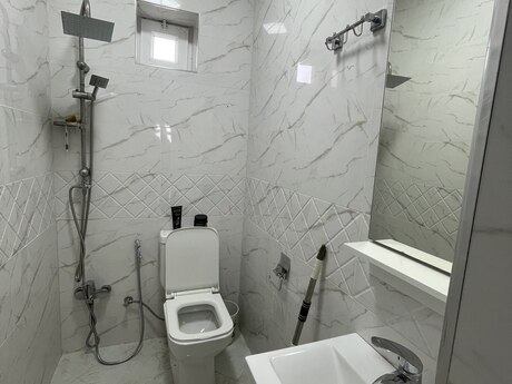 6-room house for sale in Yeni Suraxanı, 380 m², 385 000 AZN, photo 2 / 12