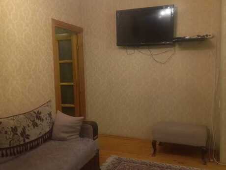 2 otaqlı mənzil, 60 m², Sahil, 700 AZN