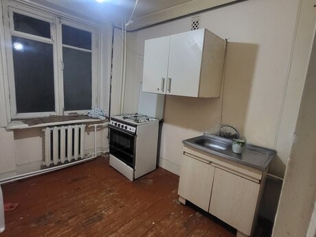 Neftçilərdə 1 otaqlı köhnə tikili mənzil satılır, 40 m², 118 000 AZN, şəkil 3 / 6