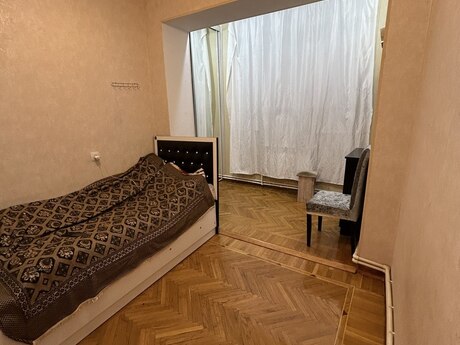 3-room old-build apartment for rent in Nəsimi, 75 m², 250 AZN/mo, photo 2 / 6