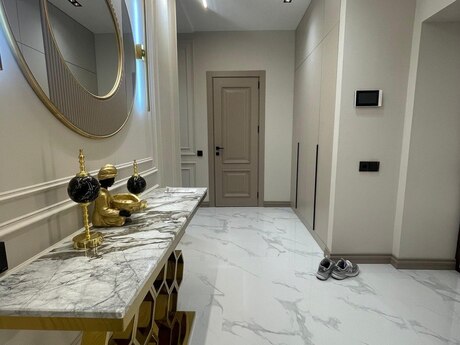 Grand Hayat kompleksində 3 otaqlı yeni tikili mənzil kirayə verilir, 120 m², 2 000 AZN/ay, şəkil 4 / 12