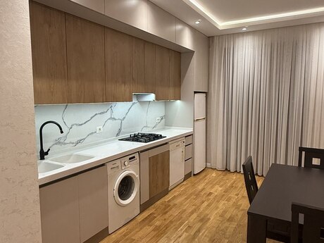 Neftçilərdə 2 otaqlı yeni tikili mənzil kirayə verilir, 80 m², 900 AZN/ay, şəkil 4 / 8