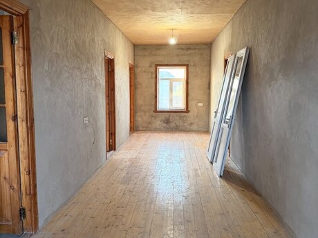 Zirədə 4 otaqlı həyət evi satılır, 110 m², 105 000 AZN, şəkil 5 / 8