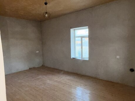 Zirədə 4 otaqlı həyət evi satılır, 110 m², 105 000 AZN, şəkil 4 / 8