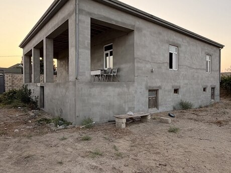 4 otaq · 110 m², Zirə