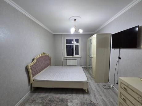 Azadlıq Prospektidə 2 otaqlı köhnə tikili mənzil satılır, 55 m², 157 000 AZN, şəkil 4 / 12