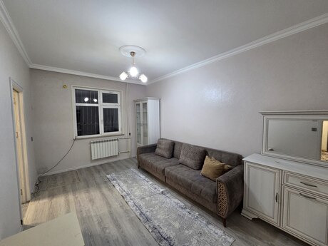 2 otaq · 55 m² · 1/5 mərtəbə, Azadlıq Prospekti