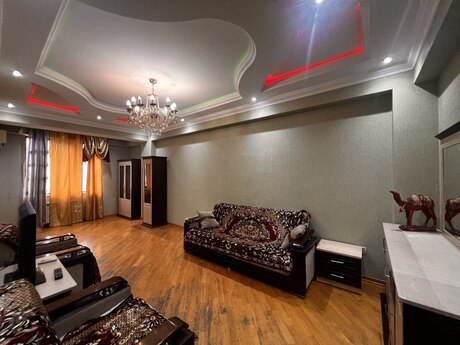 20 Yanvarda 2 otaqlı yeni tikili mənzil kirayə verilir, 96 m², 750 AZN/ay, şəkil 2 / 12