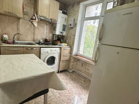 Nəriman Nərimanovda 3 otaqlı köhnə tikili mənzil kirayə verilir, 75 m², 350 AZN/ay, şəkil 5 / 6