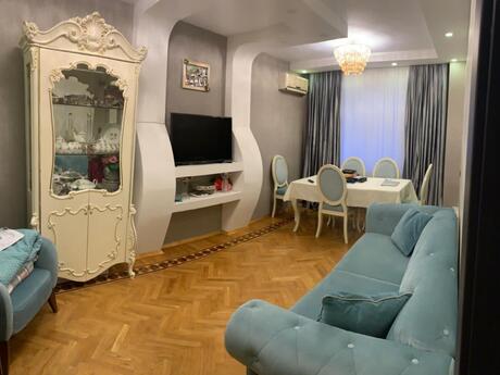 3-комн. · 80 m²