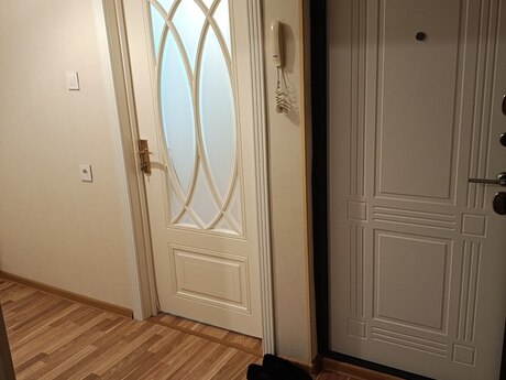2-room old-build apartment for sale in Xalqlar Dostluğu, 68 m², 155 000 AZN, photo 4 / 8
