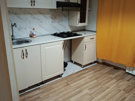 2-room old-build apartment for sale in Xalqlar Dostluğu, 68 m², 155 000 AZN, photo 5 / 8