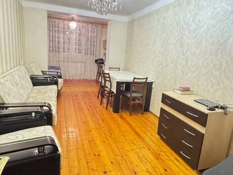İnşaatçılarda 2 otaqlı köhnə tikili mənzil kirayə verilir, 44,5 m², 550 AZN/ay, şəkil 2 / 12