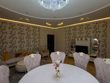 28 Mayda 4 otaqlı yeni tikili mənzil satılır, 160 m², 650 000 AZN, şəkil 5 / 12