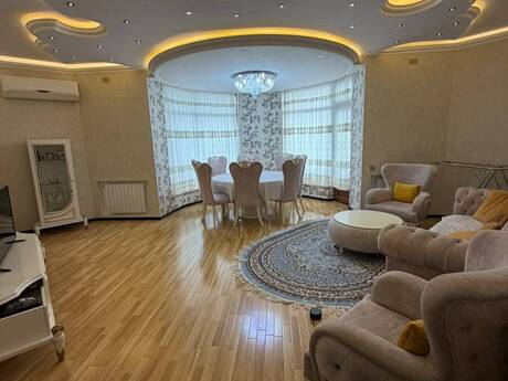 28 Mayda 4 otaqlı yeni tikili mənzil satılır, 160 m², 650 000 AZN, şəkil 2 / 12