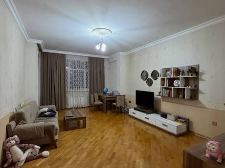 Elan №6531880 - Bakı, İnşaatçılar m., 4 otaqlı, 160 m², 16/18 mərtəbə