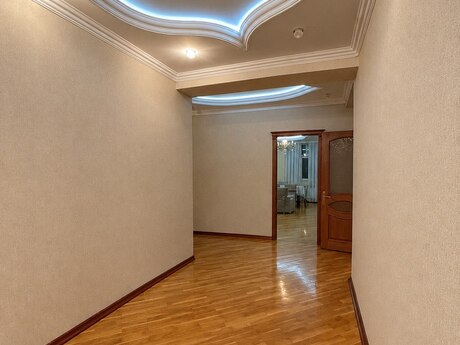 Продаётся 3-комнатная квартира в новостройке, İnşaatçılar, 128 м², 308 000 AZN, фото 3 / 12