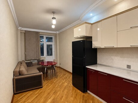 Продаётся 3-комнатная квартира в новостройке, İnşaatçılar, 128 м², 308 000 AZN, фото 4 / 12