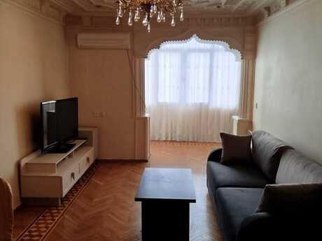 Elan №6531977 - Bakı, 28 May m., 2 otaqlı, 60 m², 4/5 mərtəbə