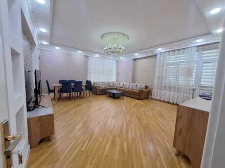 Elan №6532004 - Bakı, Nəriman Nərimanov m., 3 otaqlı, 135 m², 7/17 mərtəbə