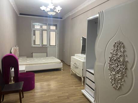 3-room new-build apartment for rent in Memar Əcəmi, 135 m², 850 AZN/mo, photo 3 / 12