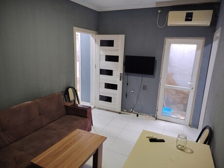 2 rooms · 40 m², Bakıxanov