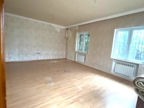Bakıxanovda 4 otaqlı həyət evi kirayə verilir, 130 m², 600 AZN/ay, şəkil 3 / 9