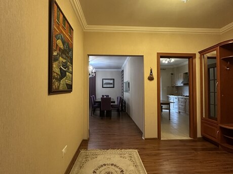 Nəsimidə 3 otaqlı yeni tikili mənzil kirayə verilir, 140 m², 1 199 AZN/ay, şəkil 2 / 12
