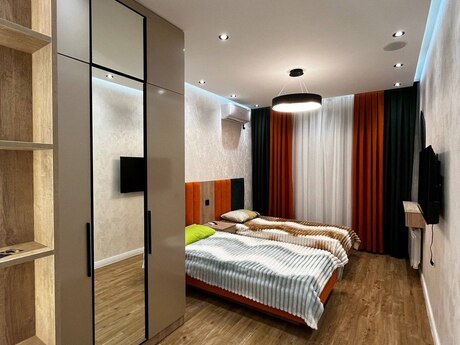 Əhmədlidə 3 otaqlı yeni tikili mənzil kirayə verilir, 110 m², 1 100 AZN/ay, şəkil 3 / 12