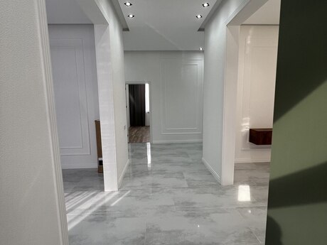 Mərdəkanda 4 otaqlı həyət evi satılır, 150 m², 235 000 AZN, şəkil 2 / 11