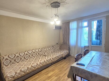 Elmlər Akademiyasında 2 otaqlı köhnə tikili mənzil satılır, 45 m², 160 000 AZN, şəkil 3 / 12