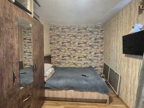 Elmlər Akademiyasında 2 otaqlı köhnə tikili mənzil satılır, 45 m², 160 000 AZN, şəkil 4 / 12