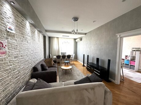 Neftçilərdə 3 otaqlı yeni tikili mənzil kirayə verilir, 125 m², 890 AZN/ay, şəkil 2 / 12