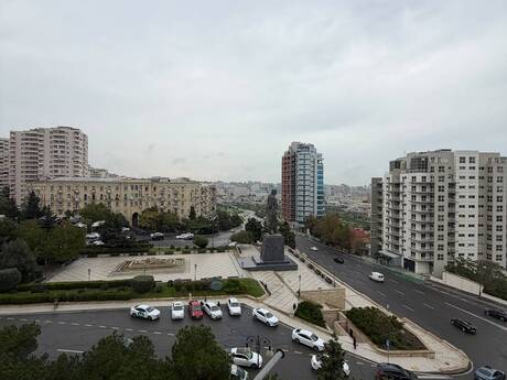 İçəri Şəhərdə 2 otaqlı köhnə tikili mənzil satılır, 60 m², 248 000 AZN, şəkil 2 / 12