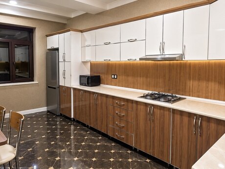 Сдаётся 3-комнатная квартира в новостройке, Nərimanov, 140 м², 1 200 AZN/мес, фото 3 / 12