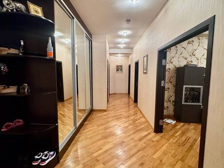 İnşaatçılarda 3 otaqlı yeni tikili mənzil satılır, 125 m², 318 000 AZN, şəkil 2 / 12