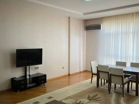 3-room new-build apartment for sale in İnşaatçılar, 155 m², 470 000 AZN, photo 2 / 9